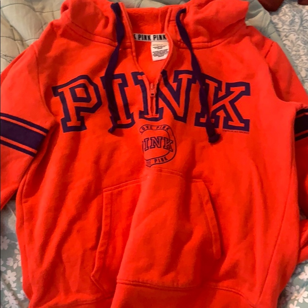pink sweatshirt
